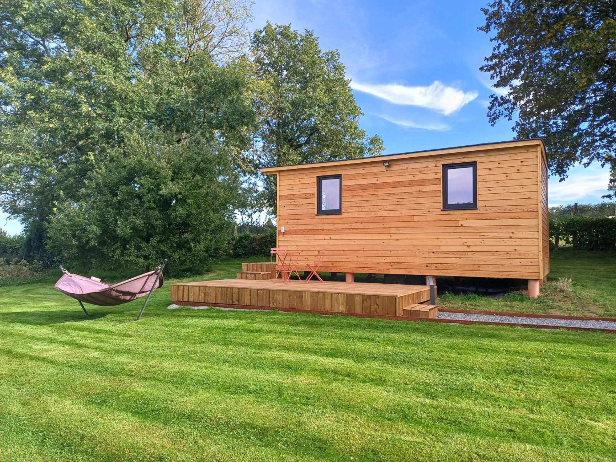 La Roulotte De Soiron Chalet *